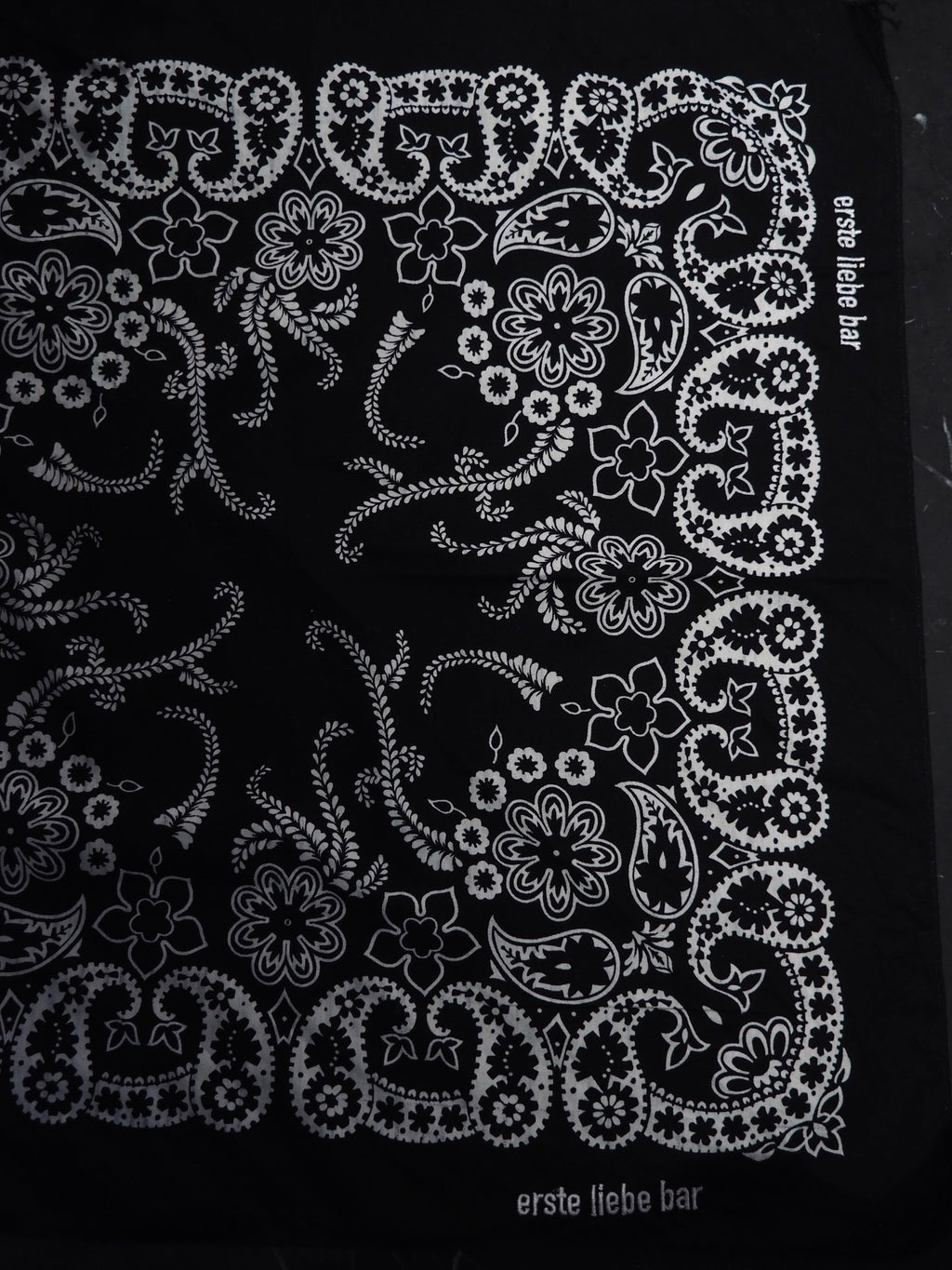 erste liebe bandana