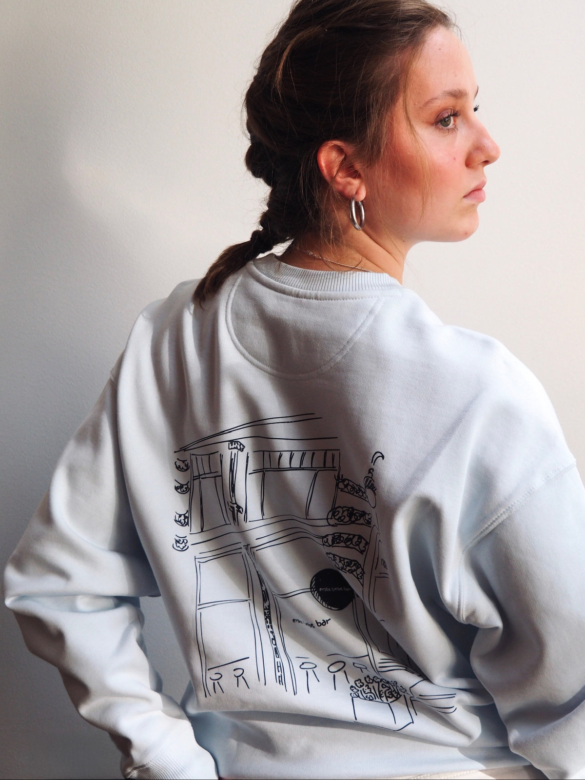 erste liebe crewneck