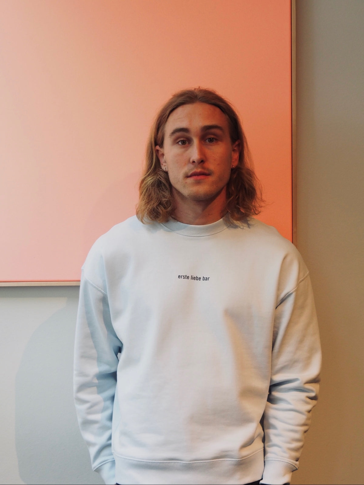 erste liebe crewneck